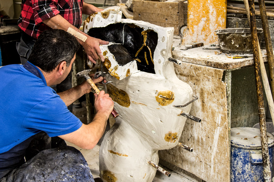 Herstellung-Bronzeskulptur-Wachsmodellerstellung
